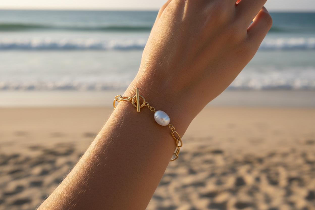 8" Gold Paperclip Cultured Freshwater PearlToggle Bracelet